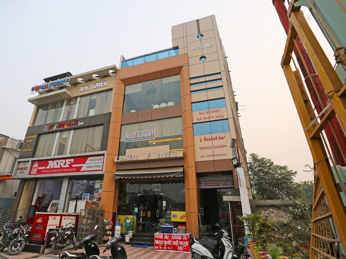 Oyo 10360 Hotel Grand Manoranjan Gorakhpur Zewnętrze zdjęcie